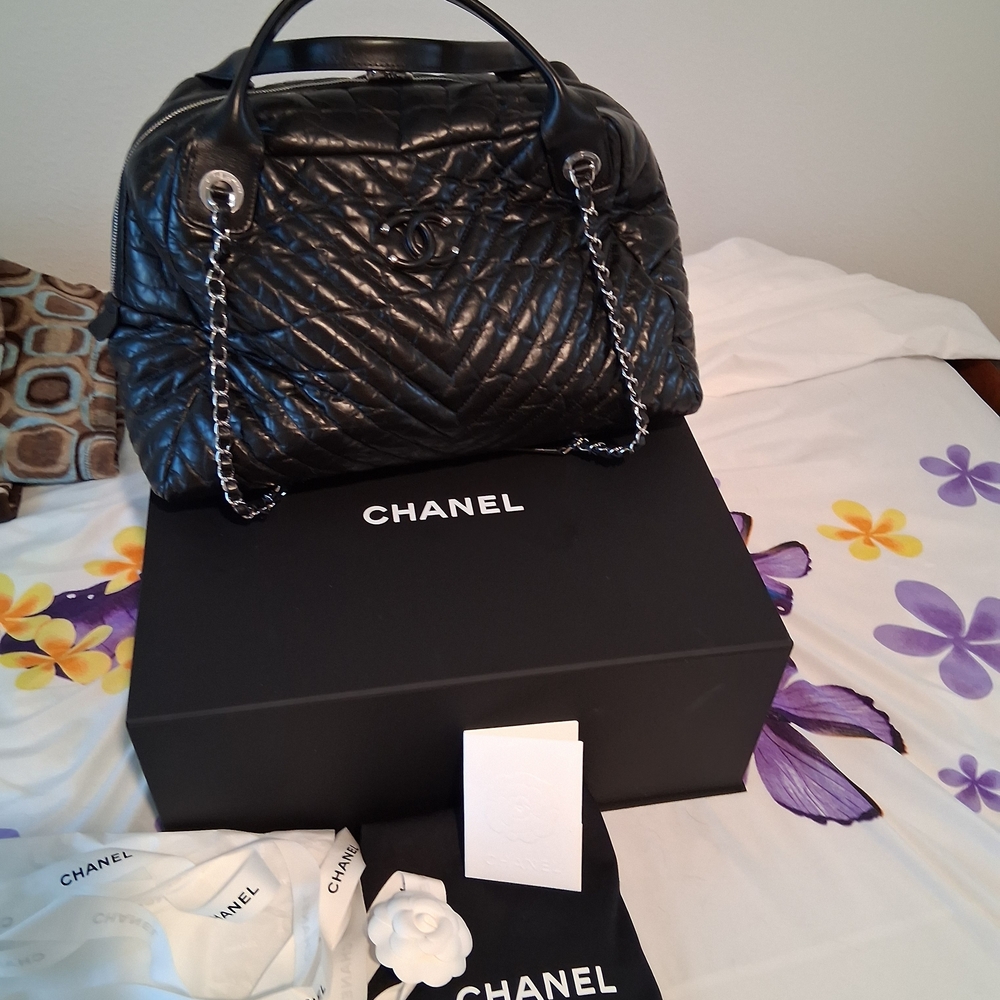 Chanel Black Quilted Leather Shoulder Bag